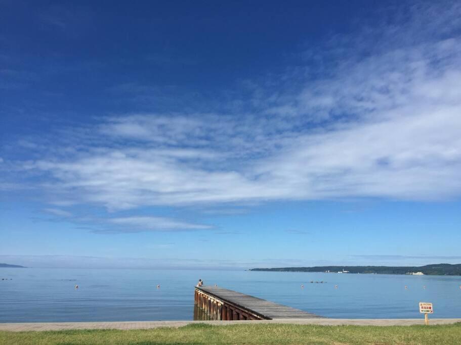 佐渡 ビーチまで0分 1客のみ オーシャンビュー Beach Side House ウッドデッキ Sado Zewnętrze zdjęcie